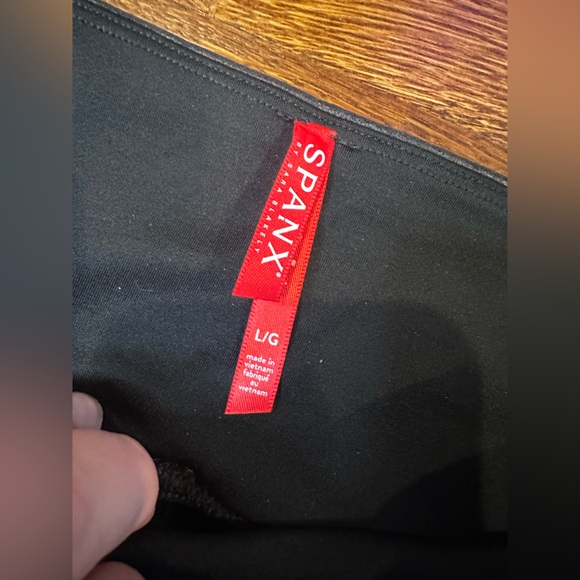 SPANX Moto Leggings - Picture 5 of 6